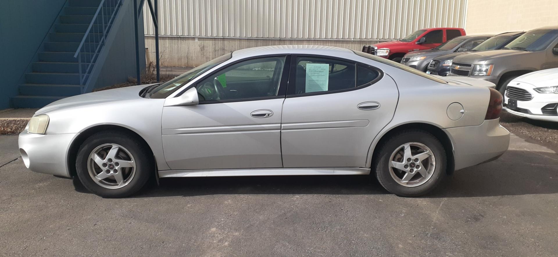 2004 Pontiac Grand Prix (2G2WP522541) with an V6, 3.8L engine, located at 2015 Cambell Street, Rapid City, SD, 57701, (605) 342-8326, 44.066433, -103.191772 - CARFAX AVAILABLE - Photo#0